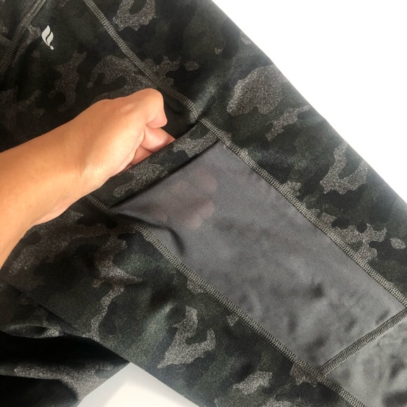 FABLETICS High Waisted PowerHold Charcoal Heather Camo Leggings Side Mesh Size L - Picture 11 of 13